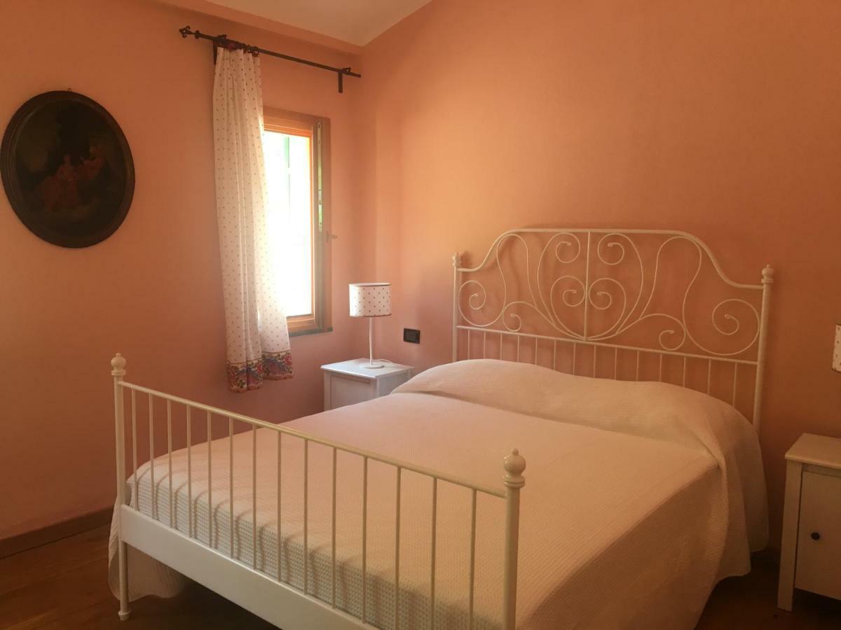 Villa Olivari - Apt La Lavanda 卡莫利 外观 照片